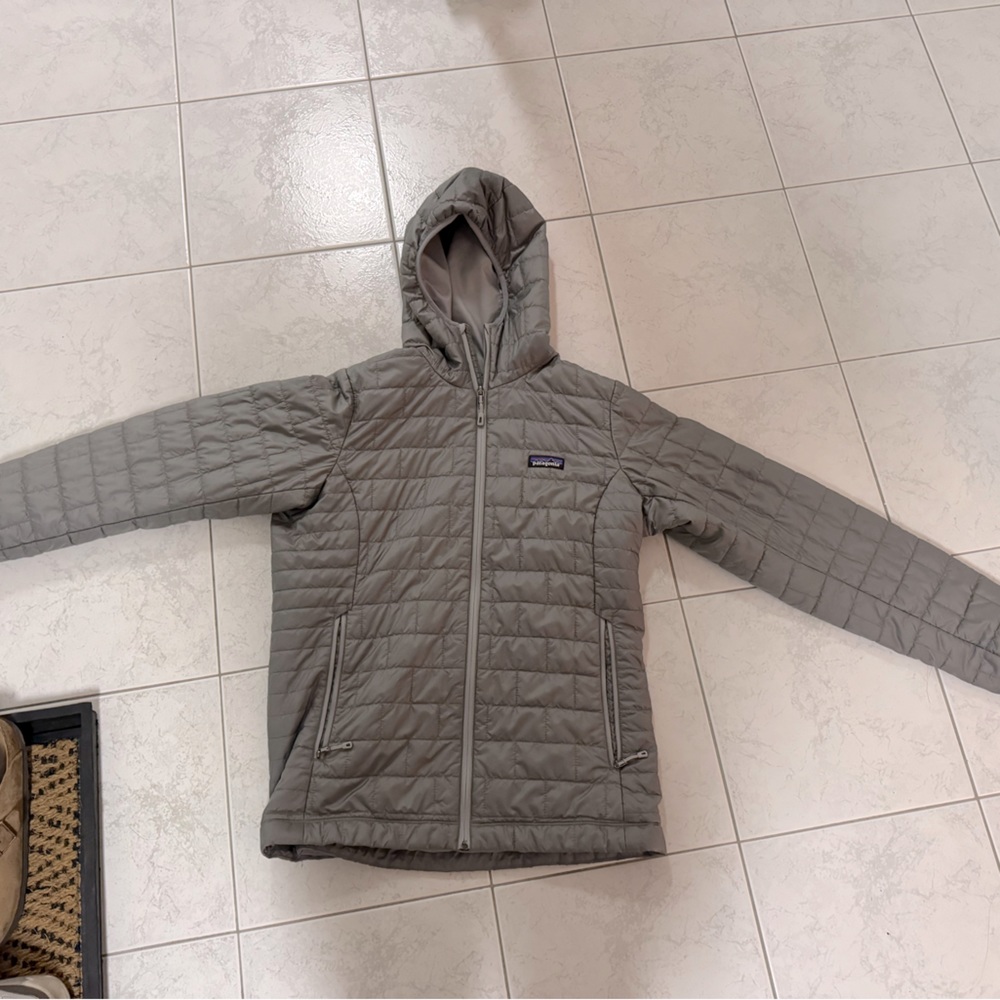 Women’s Patagonia jacket